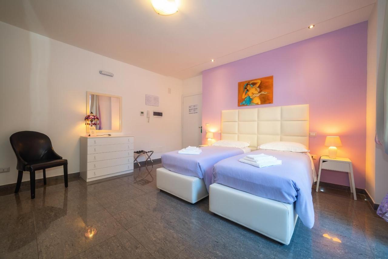 Ferienwohnung Il Cortile Delle Esperidi Lecce Exterior foto