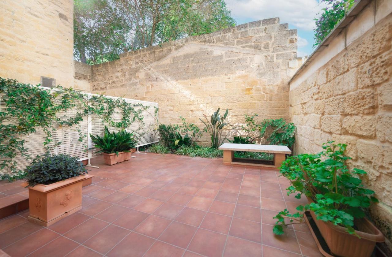Ferienwohnung Il Cortile Delle Esperidi Lecce Exterior foto