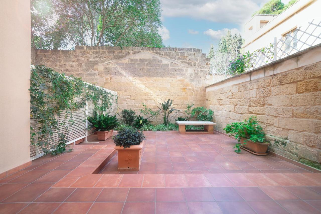 Ferienwohnung Il Cortile Delle Esperidi Lecce Exterior foto