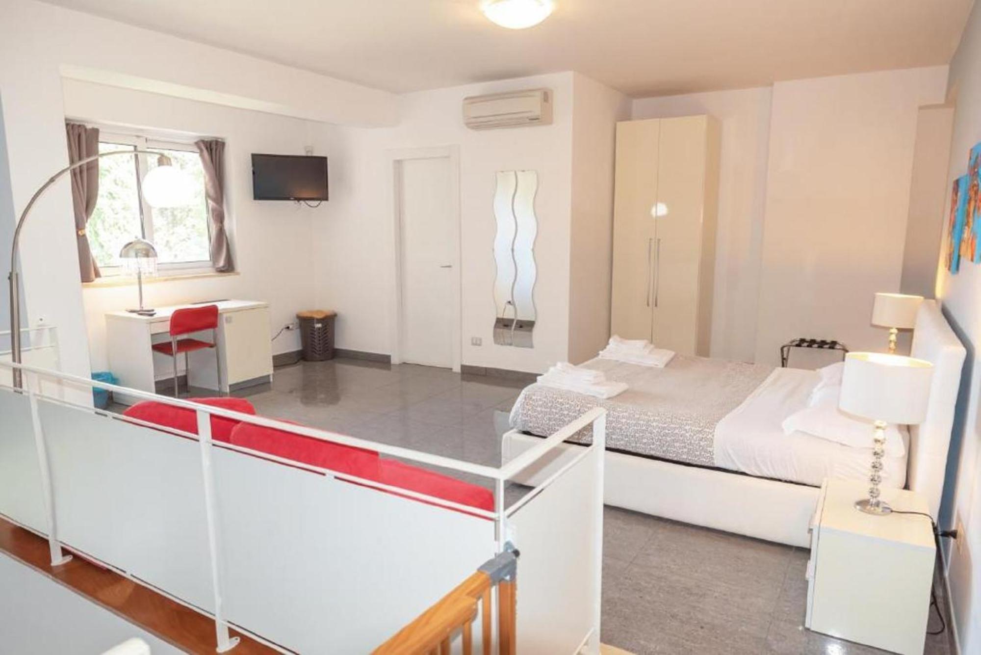Ferienwohnung Il Cortile Delle Esperidi Lecce Exterior foto