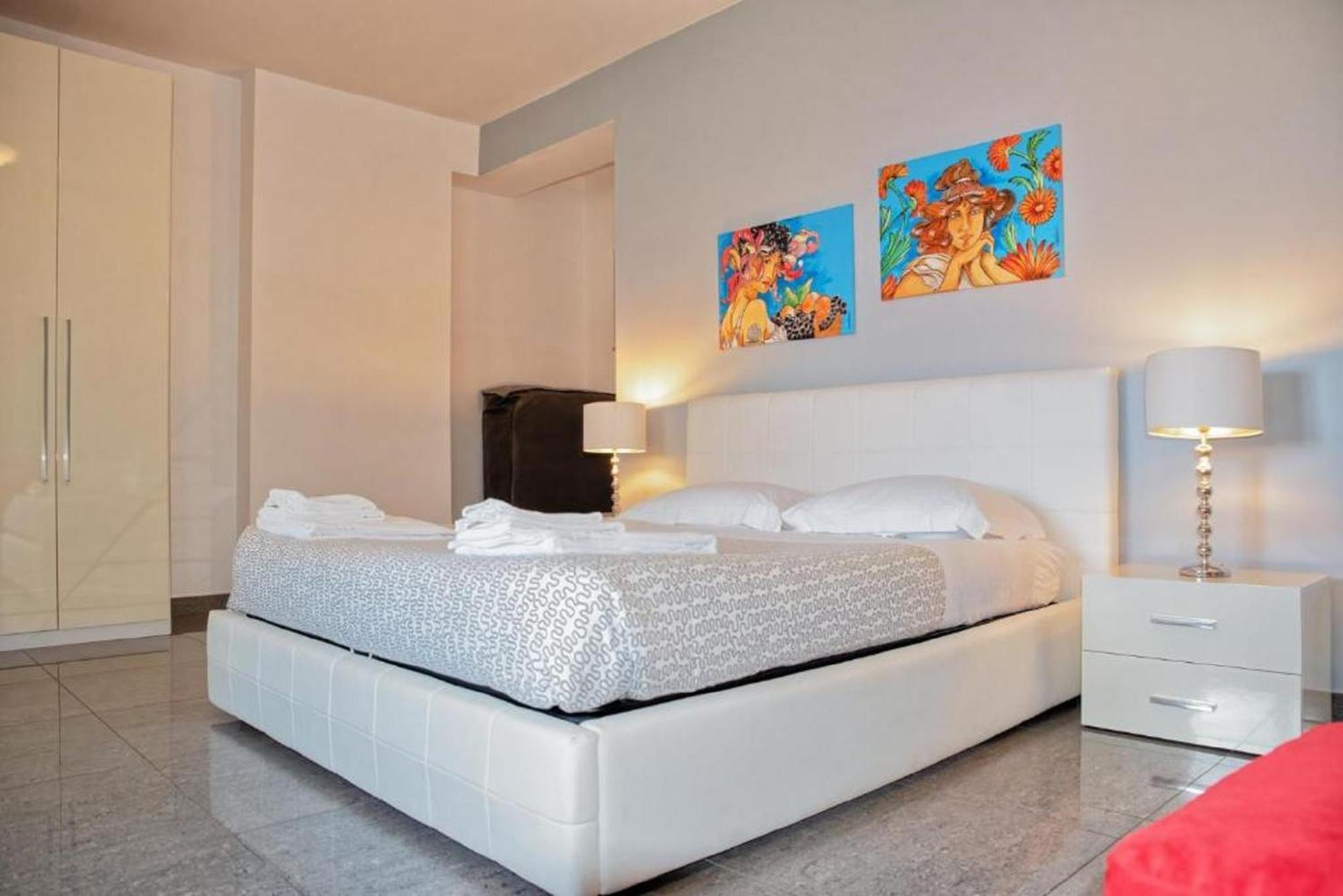 Ferienwohnung Il Cortile Delle Esperidi Lecce Exterior foto